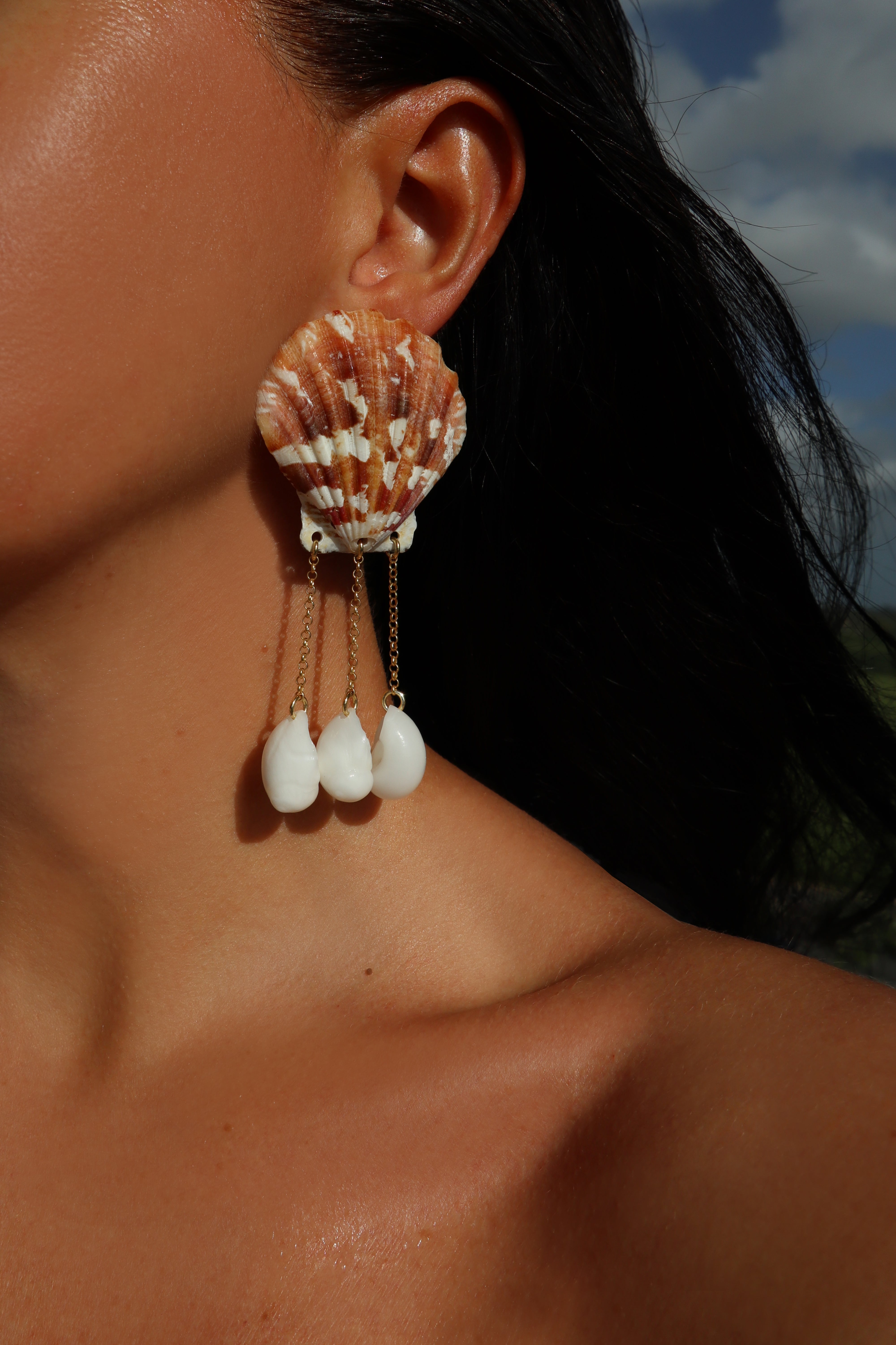 Orecchini Seychelles con conchiglie pendenti