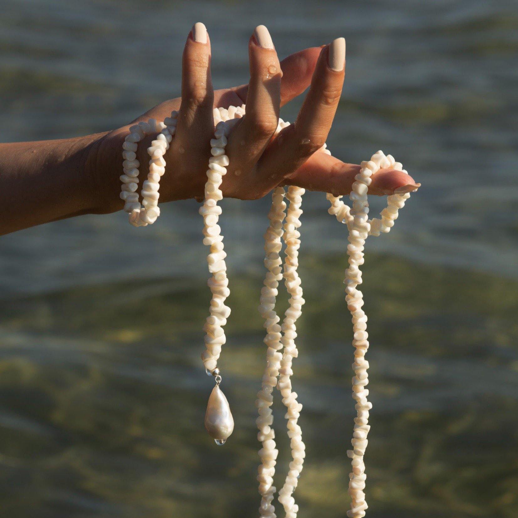 Laccio Corallo Bianco e Perle Scaramazza - Lucedeimieiocchi